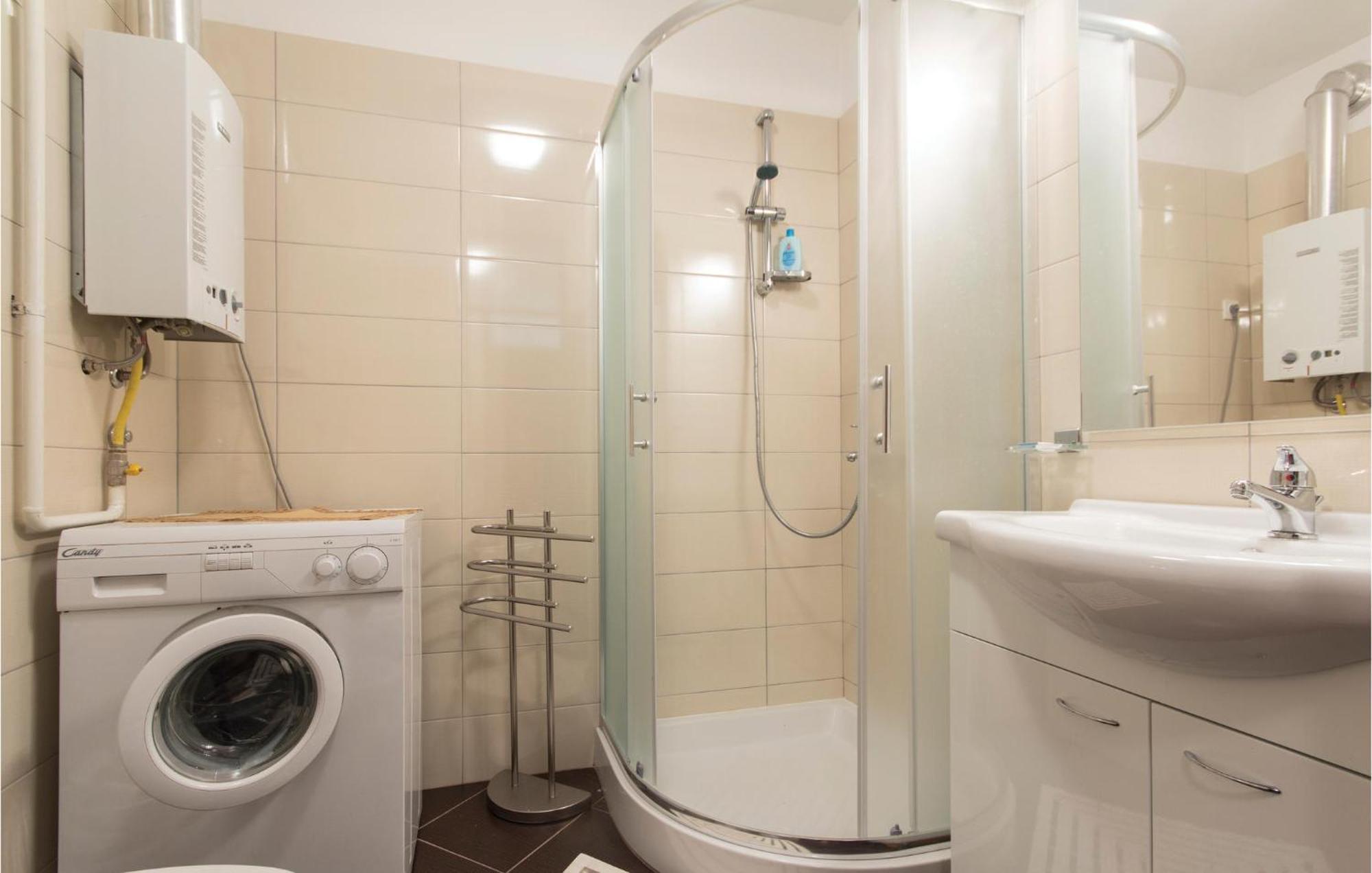Gorgeous Apartment In Pula With House Sea View Екстериор снимка